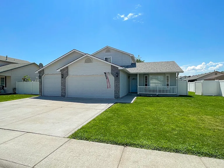 539 Fall Dr — Photo 1
