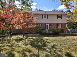 977 Baron Dr, Yardley, PA