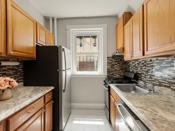 78 Glenville Ave APT 9, Allston, MA 02134