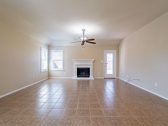 4th image of 2778 Waterfall Ln