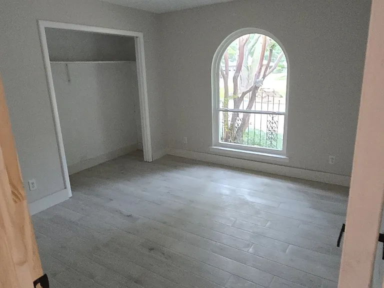 7317 Yolanda Dr — Photo 5