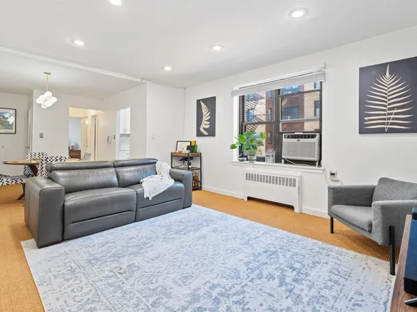 32-42 91st Street #306, East Elmhurst, NY 11369