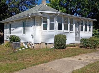 540 Mulvane St, Newcomerstown, OH 43832