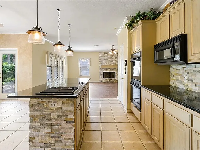 14810 Beal Dr — Photo 6