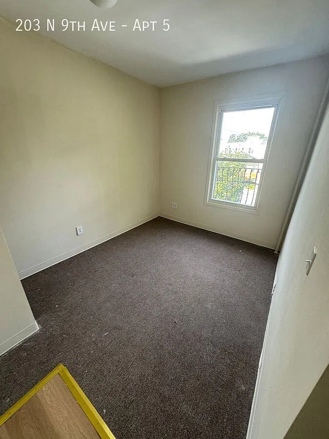 203 N 9th Ave — Photo 4