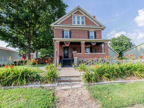 96 E Railroad St, La Moille, IL 61330