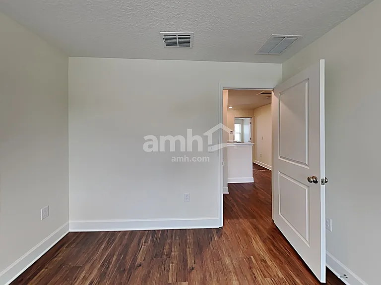 2128 Saffron Walden Dr — Photo 17