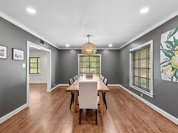 4th image of 312 E Indian Creek Dr