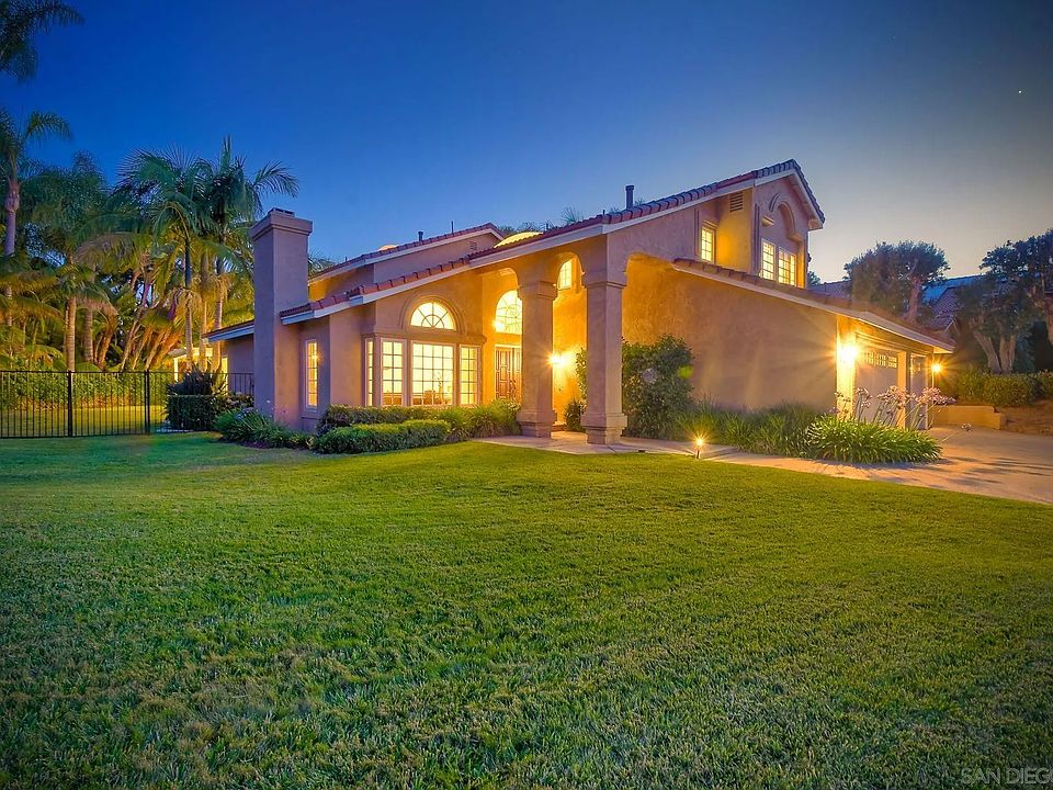 2nd image of 922 Marisa Ln