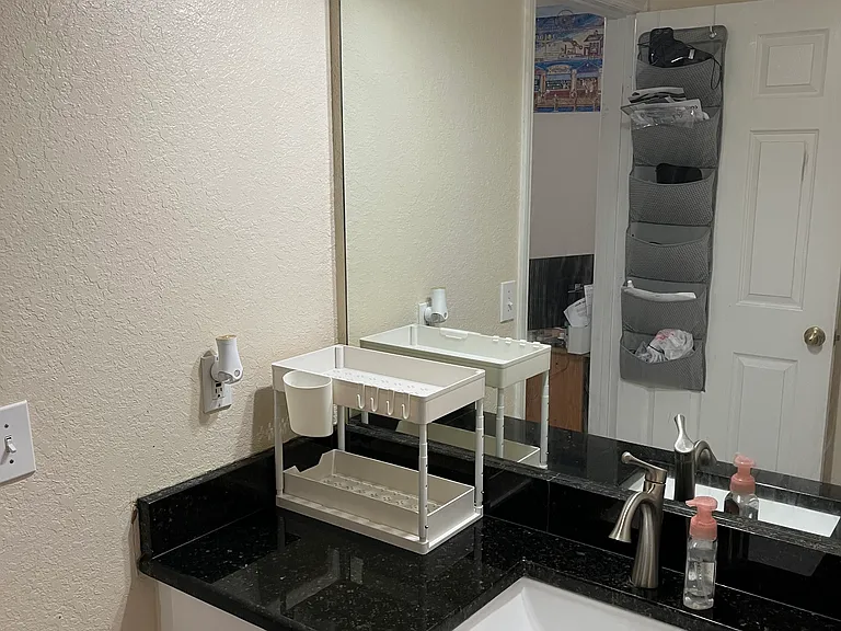 18001 Richmond Place Dr #423 — Photo 14