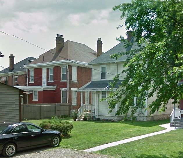 2nd image of 628 Carpenter St