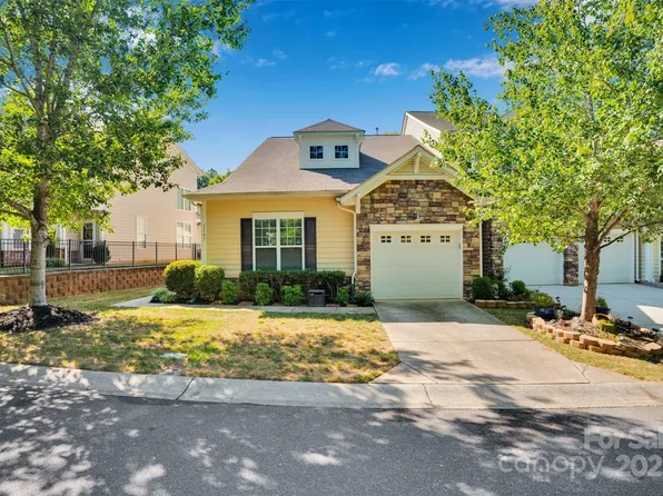 1143 Crown Vista Dr #108, Fort Mill, SC 29707