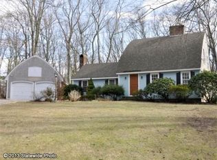 84 Countryside Ct, North Attleboro, MA 02760