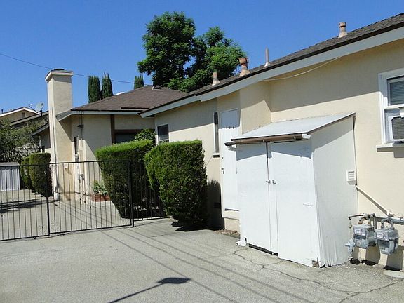 5th image of 1221 S Magnolia Ave