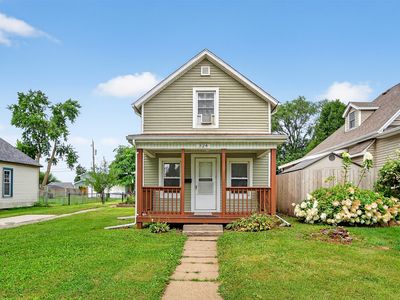 324 8th St, West Des Moines, IA, 50265