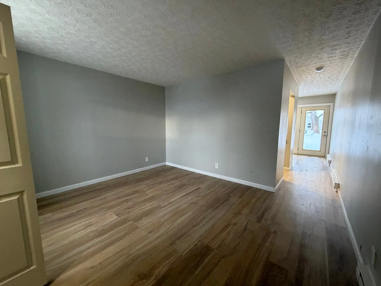 208 Forest Lane — Photo 3
