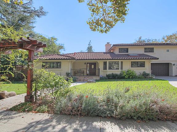 2nd image of 1748 Hanchett Ave