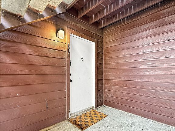 2nd image of 12905 Woodforest Blvd APT 601