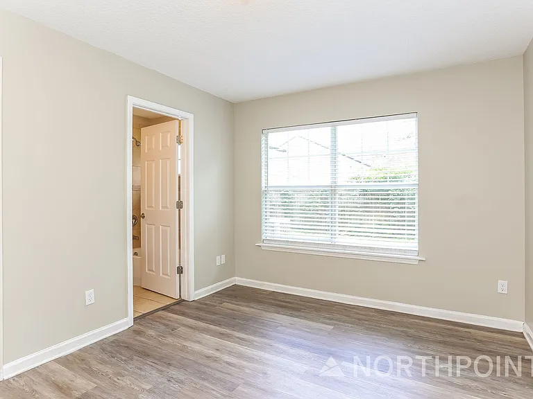 7860 Rondo Ave — Photo 5