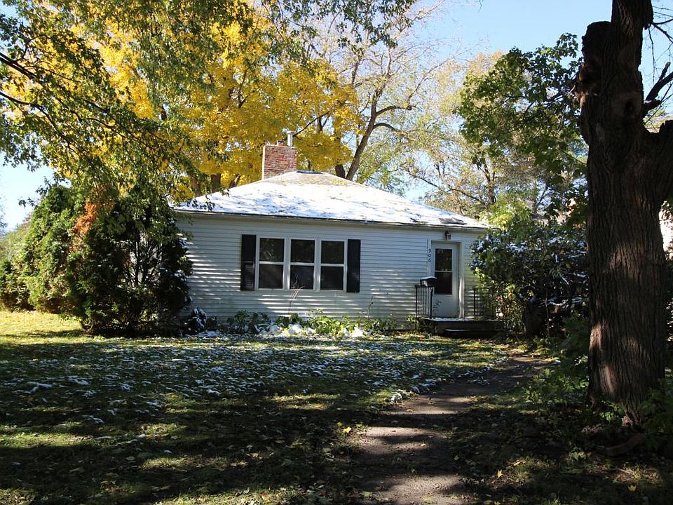 1st image of 906 Hill Ave
