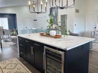 860 W Hampton Rd, St George, UT 84770