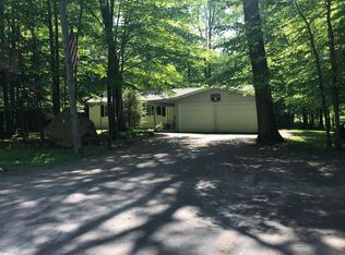 1205 Blackberry Rd, Pocono Lake, PA 18347