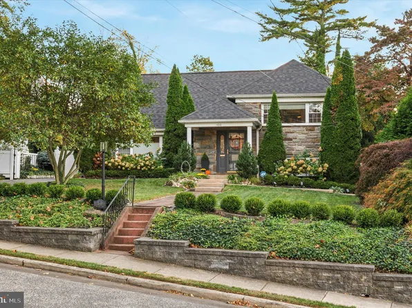 400 Upland Rd, Elkins Park, PA 19027