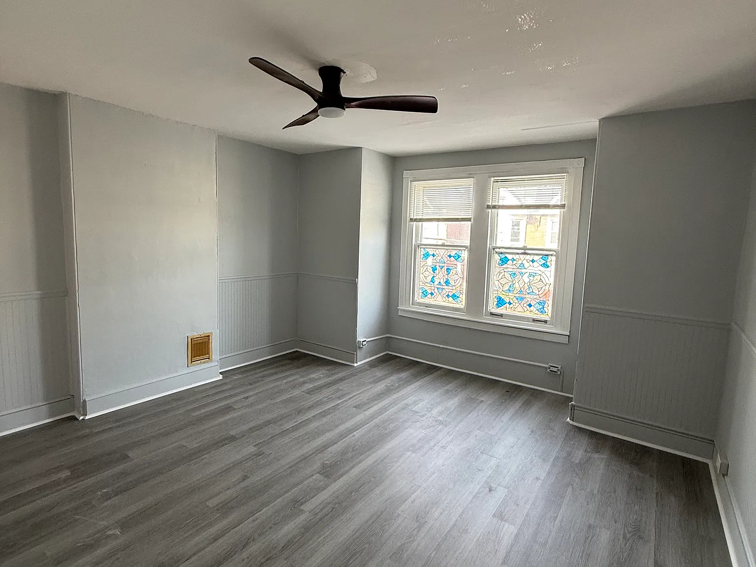 5 bed, 1.5 bath, 1638 sqft, $2,550 — Photo 3