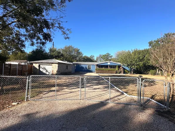 305 N Cougar Ave, Cedar Park, TX 78613