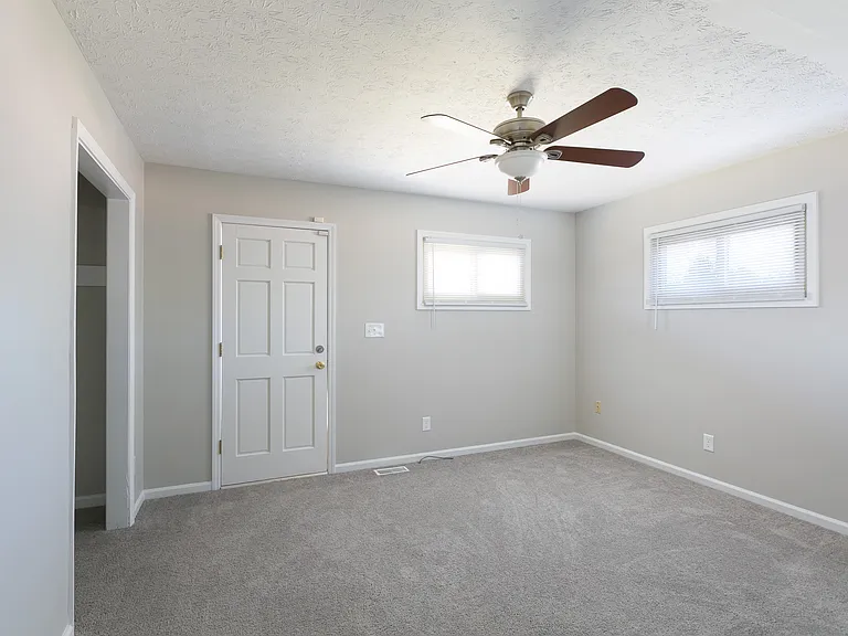 1008 Kaywood Dr — Photo 8