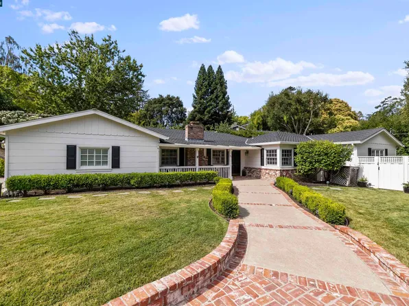 70 Meadow View Rd, Orinda, CA 94563