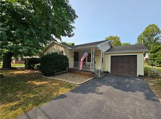 919 W Jackson Ave, Vandalia, IL 62471