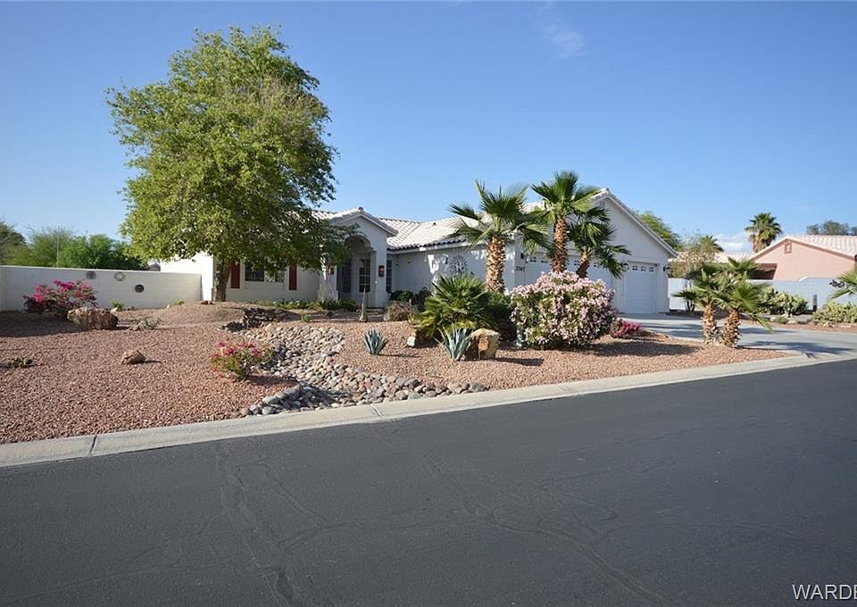 1st image of 2347 E Parkside Dr