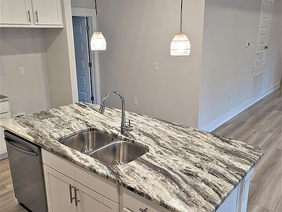 2nd image of 468 Wickman Ave