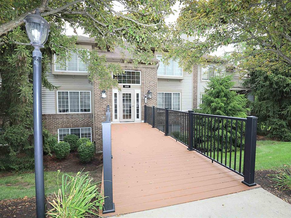 1st image of 580 Cloverfield Ln APT 304