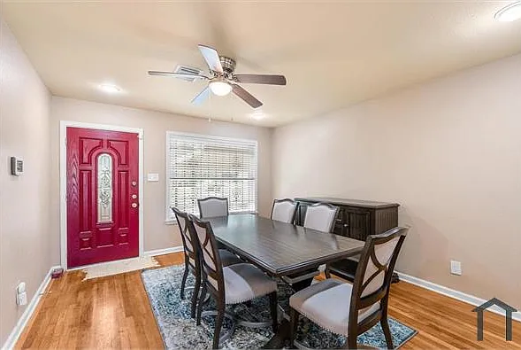 4103 Madden Ln — Photo 2