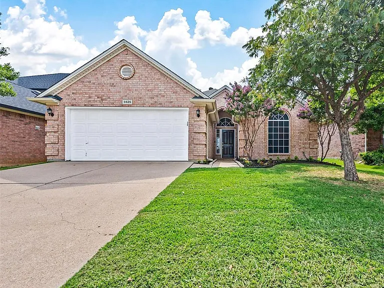 8825 Trace Ridge Pkwy — Photo 1