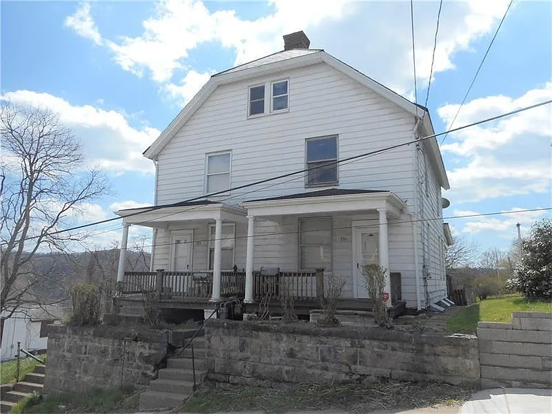 329-331 1st St photo 1