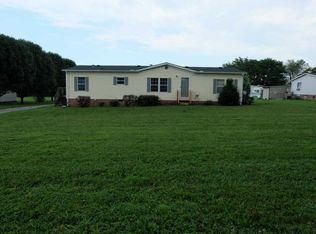 828 Rock Springs Rd, Castalian Springs, TN 37031