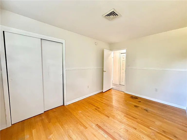 1160 Brentwood Ave — Photo 25