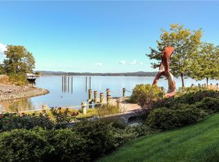 3 Edge Water Ln, Haverstraw, NY 10927