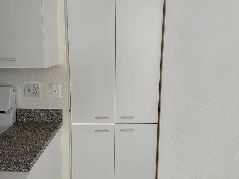 1245 N Cherokee Ave #12 — Photo 6