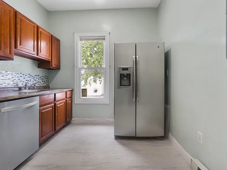 271 Cator Ave #2 — Photo 27