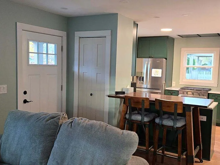 810 Myrtle Ave — Photo 5
