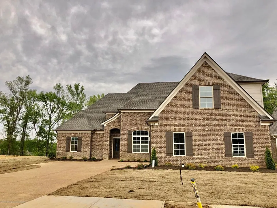 688 Dudley Dr