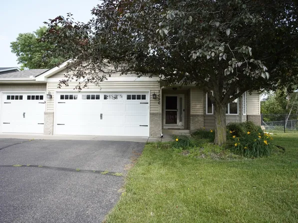 7696 Appaloosa Ln, Lino Lakes, MN 55014