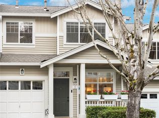 17824 NE 96th Way UNIT 2, Redmond, WA