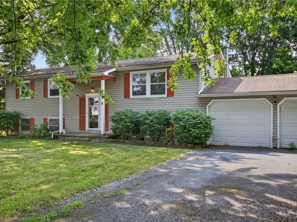 31 Fairview Dr, Brockport, NY 14420