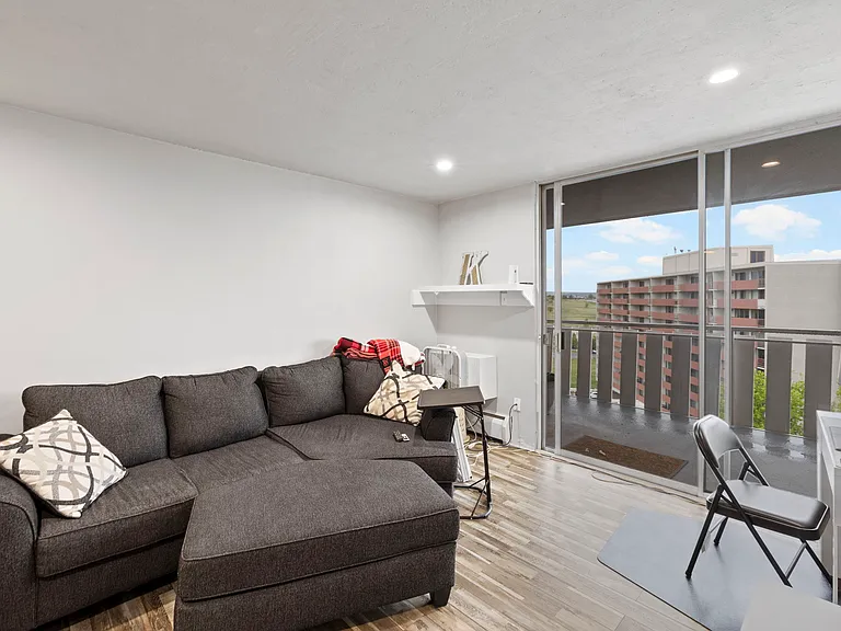 900 Saturn Dr #807 — Photo 14