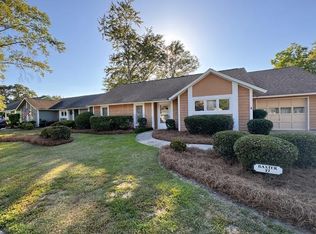 27 Andre Michaux Rd, Santee, SC 29142